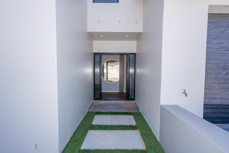 3 Bedroom Property for Sale in Country Club Western Cape